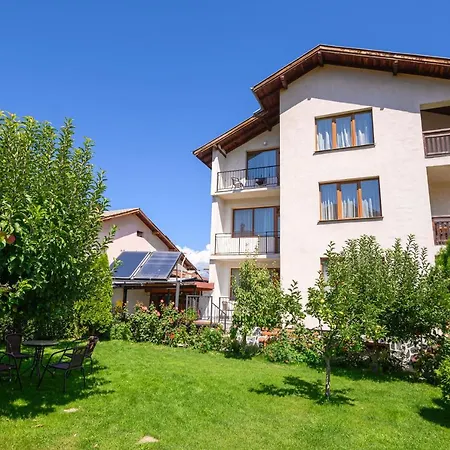 7 * Bansko