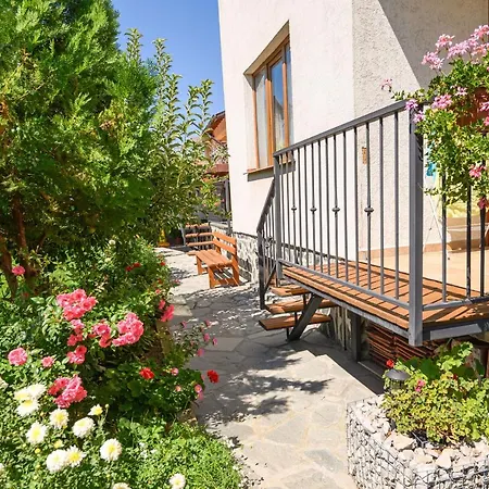 Guest house 7 *