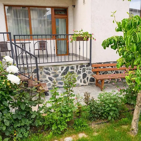 Guest house 7 *