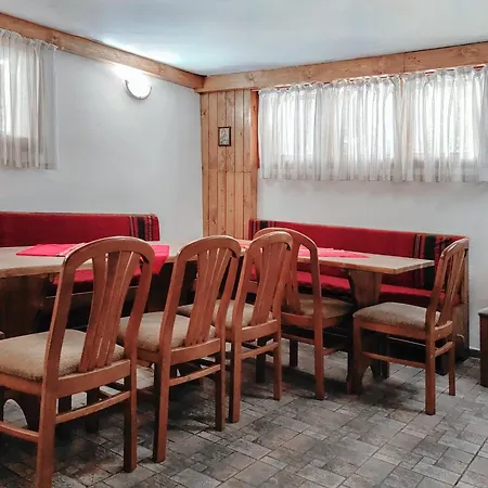 7 * Bansko